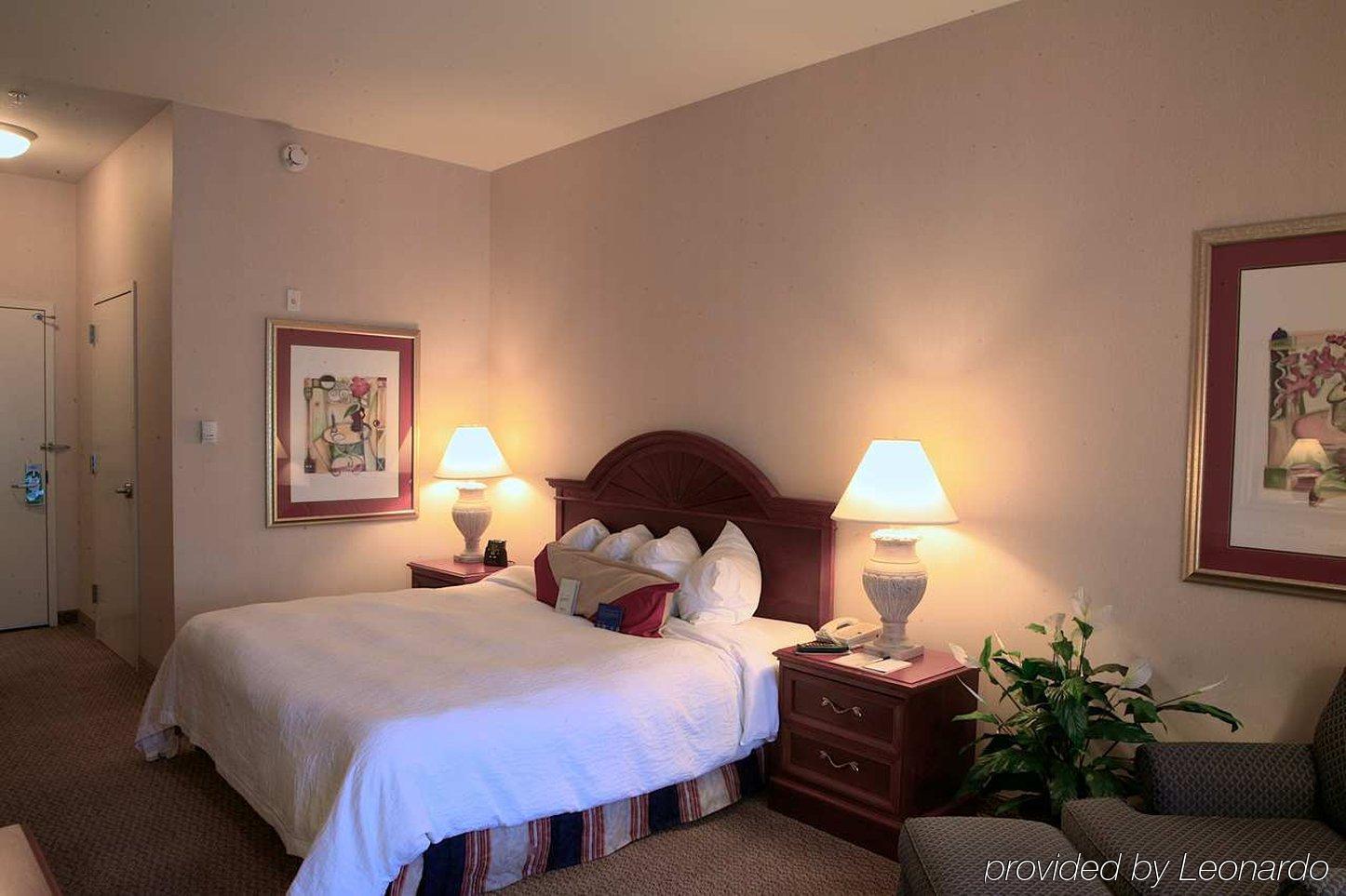 Hilton Garden Inn קלאבאסאס חדר תמונה