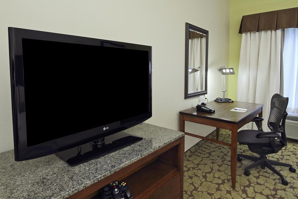 Hilton Garden Inn קלאבאסאס חדר תמונה